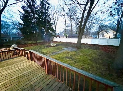 1070 James Ave, Meskegon MI  49442-2136 exterior