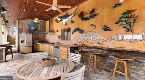 4512 Dolphin Ln, Alexandria VA 22309-3110 exterior