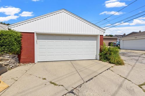 2570 61st St, Milwaukee WI  53219-2623 exterior