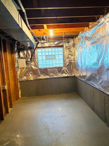 11435 Harvard Ave, Chicago IL 60628-7218 exterior