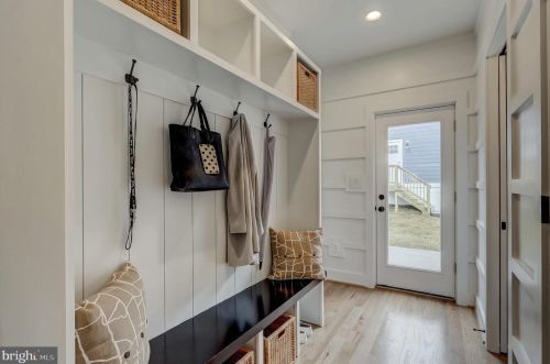 2718 17th St, Washington DC 20003-3123 exterior