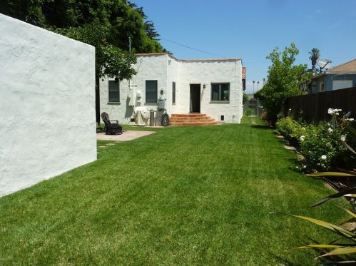 636 5 St, Oxnard CA 93030-6520 exterior