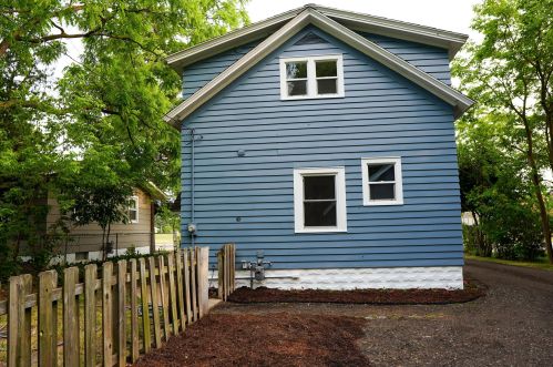 1152 Laketon Ave, Meskegon MI  49441-2802 exterior