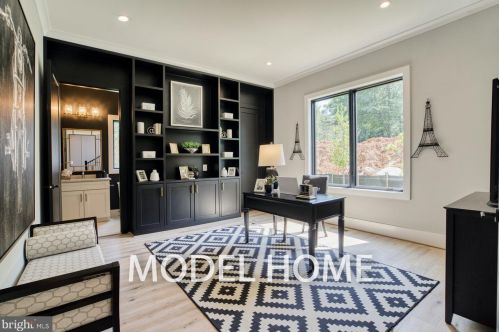 1713 Macon St, Mc Lean VA  22101-5130 exterior