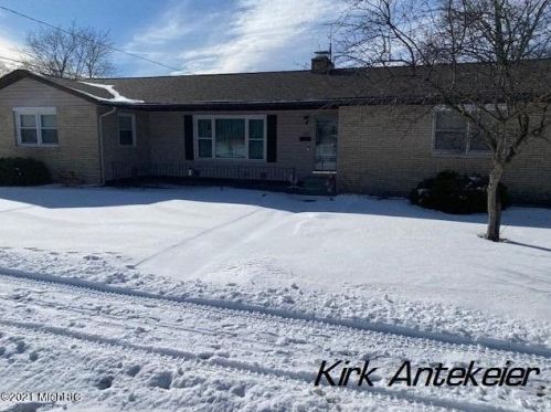 3093 Glenside Blvd, Meskegon, MI 49441-3842