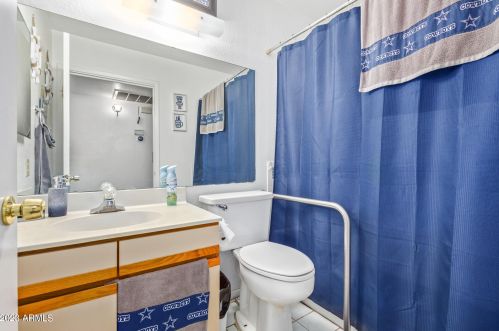 1444 Carson Rd, Phoenix AZ  85041-6711 exterior