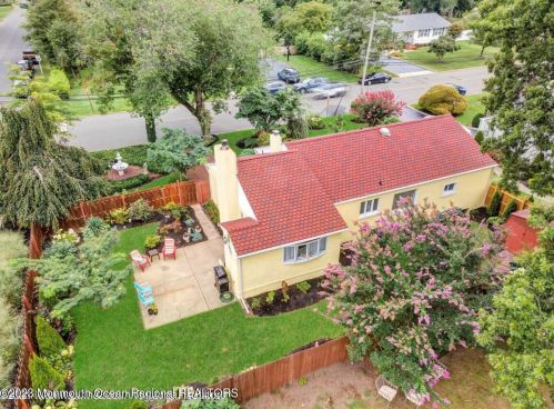 128 Beechwood Ave, West Long Branch, NJ 07764-1703