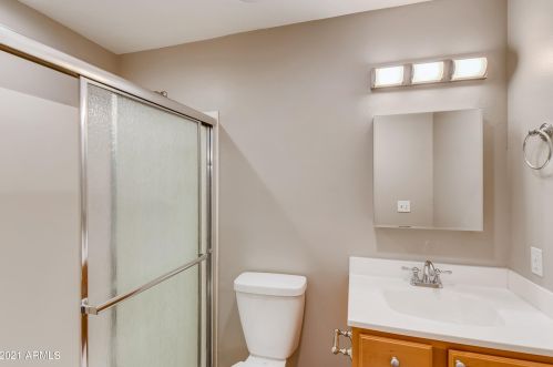 4437 40 St, Phoenix AZ 85018-4105 exterior