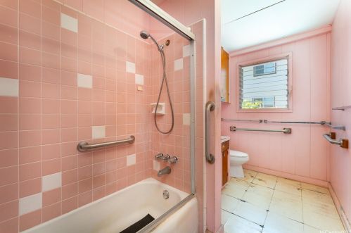 745 18 Ave, Honolulu HI 96816-4112 exterior