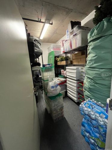 1108 Auahi St, Honolulu, HI 96814-4917