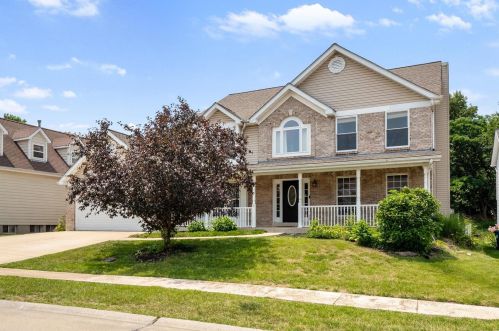 813 Crosswood Ct, Saint Louis, MO 63129-7129