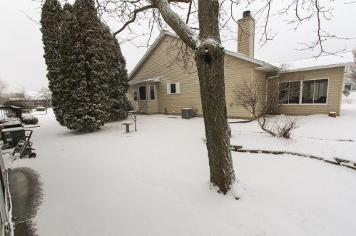 4517 Clayton Crst Ave, Milwaukee WI 53221-3732 exterior