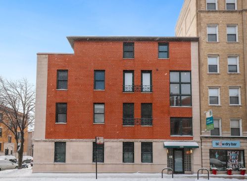 2750 Dayton St, Chicago IL  60614-1410 exterior