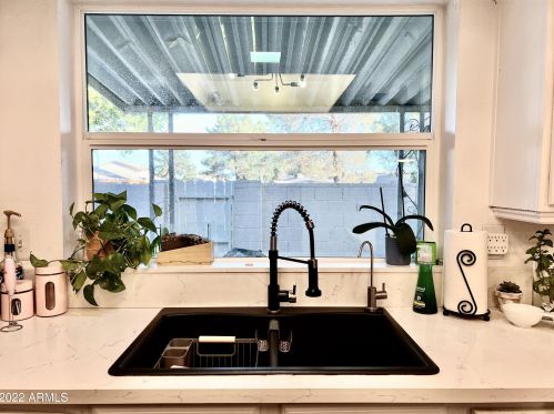 2451 Emile Zola Ave, Phoenix AZ 85032-6225 exterior