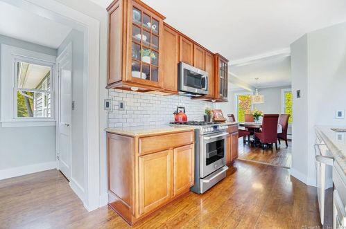 85 Columbia Rd, Windsor CT 06095-3811 exterior