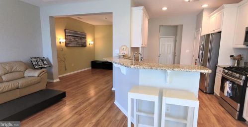 121 Hoover Ave, Princeton NJ 08540-4640 exterior