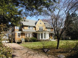 67 Berkeley St, Newton, MA 02465-2616