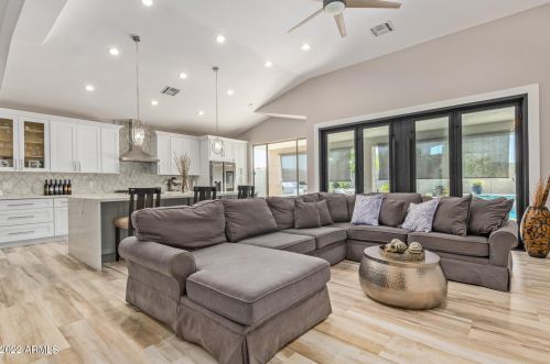 22640 47th Pl, Phoenix AZ  85050-6905 exterior