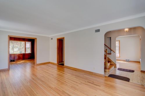 2416 91, Milwaukee WI 53226-1832 exterior