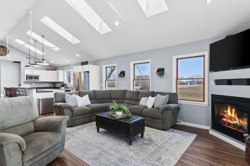 721 Albion Rd, Edgerton WI 53534-9536 exterior