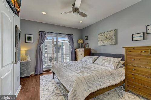 1333 Howard St, Philadelphia PA 19122-3209 exterior