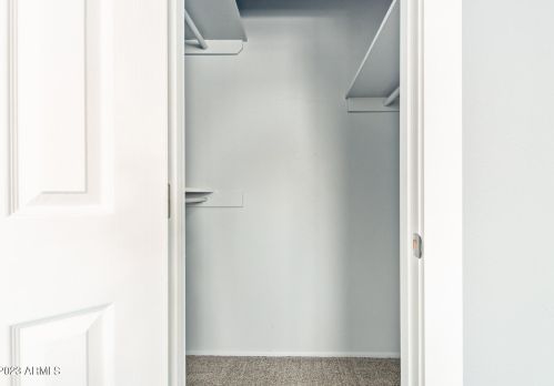 2925 42nd Ave, Phoenix AZ  85019-4323 exterior