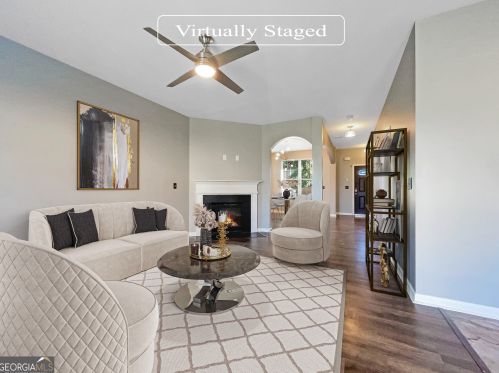 5888 Little River Rd, Atlanta, GA 30349-9187