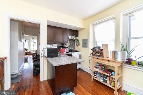 4921 Hazel Ave, Philadelphia PA 19143-2005 exterior