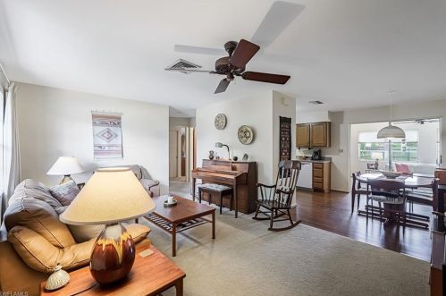 741 95th Ave, Naples, FL 34108-2456