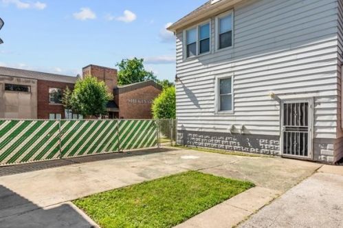 24 138th St, Chicago IL 60827-1661 exterior