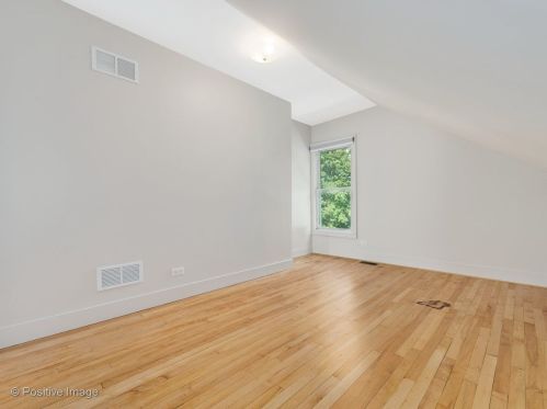 2052 Bingham St, Chicago IL  60647-4032 exterior