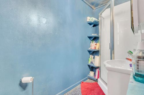 1261 36, Milwaukee WI 53215-1437 exterior