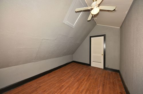 3257 Booth St, Milwaukee WI 53212-2135 exterior