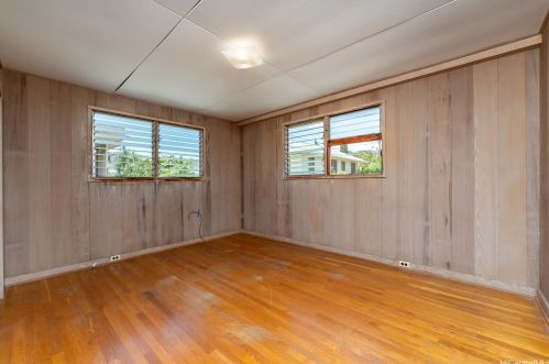 745 18 Ave, Honolulu HI 96816-4112 exterior