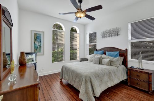 9123 Cherry Oaks Ln, Naples FL 34114-0858 exterior