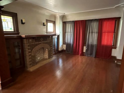 3336 44th St, Milwaukee WI  53219-4811 exterior