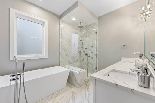 4952 Champlain Ave, Chicago IL 60615-2509 exterior