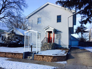 837 Prairie St, Aurora, IL 60506-5417