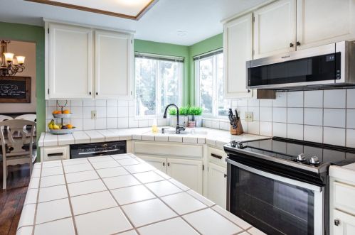 4005 Santa Maria Pl, Turlock CA 95382-8501 exterior