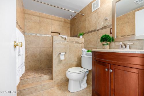 2701 Drexel Rd, Tucson AZ  85746-3821 exterior