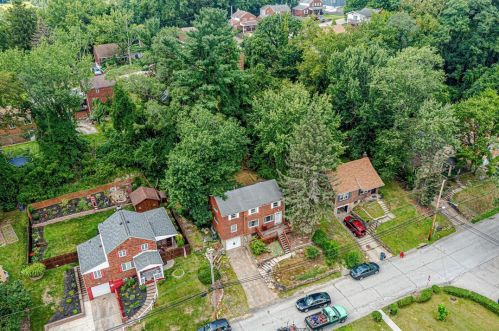 127 Richland Dr, Pittsburgh PA 15235-4413 exterior