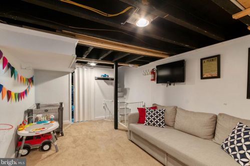 2222 Gaul St, Philadelphia PA 19125-2912 exterior