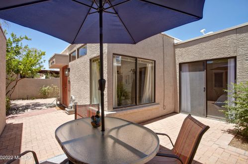 4413 Kleindale Rd, Tucson AZ 85749-8331 exterior