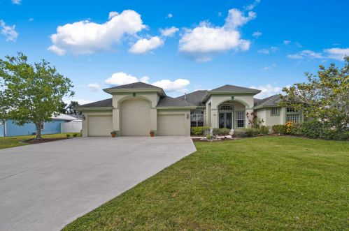 1477 Westmoreland Blvd, Fort Pierce, FL 34952-5754