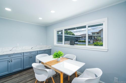 757 22nd Ave, Honolulu HI  96816-4519 exterior