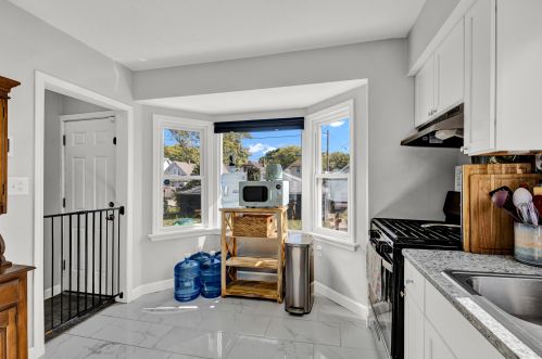 5504 33rd St, Milwaukee WI  53221-4026 exterior