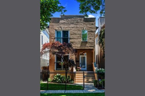 3441 Claremont Ave, Chicago IL  60618-6004 exterior