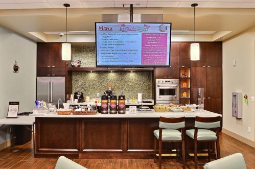 9521 Royal Poinciana Dr, Fort Pierce FL 34987-2514 exterior