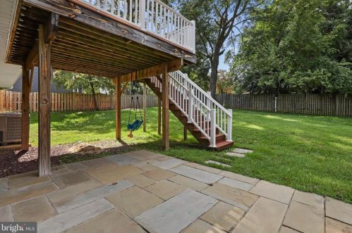 6527 Divine St, Mc Lean VA 22101-4623 exterior