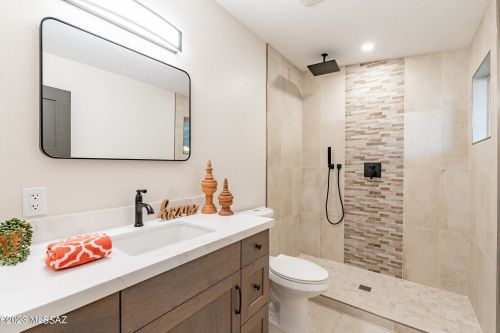 5862 Camino Arenosa, Tucson AZ  85718-4650 exterior